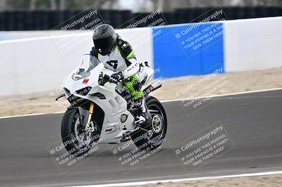 media/Apr-18-2025-TrackDaz (Fri) [[45f5874c44]]/A Group/Session 3 (Turn 6 - Outside)/